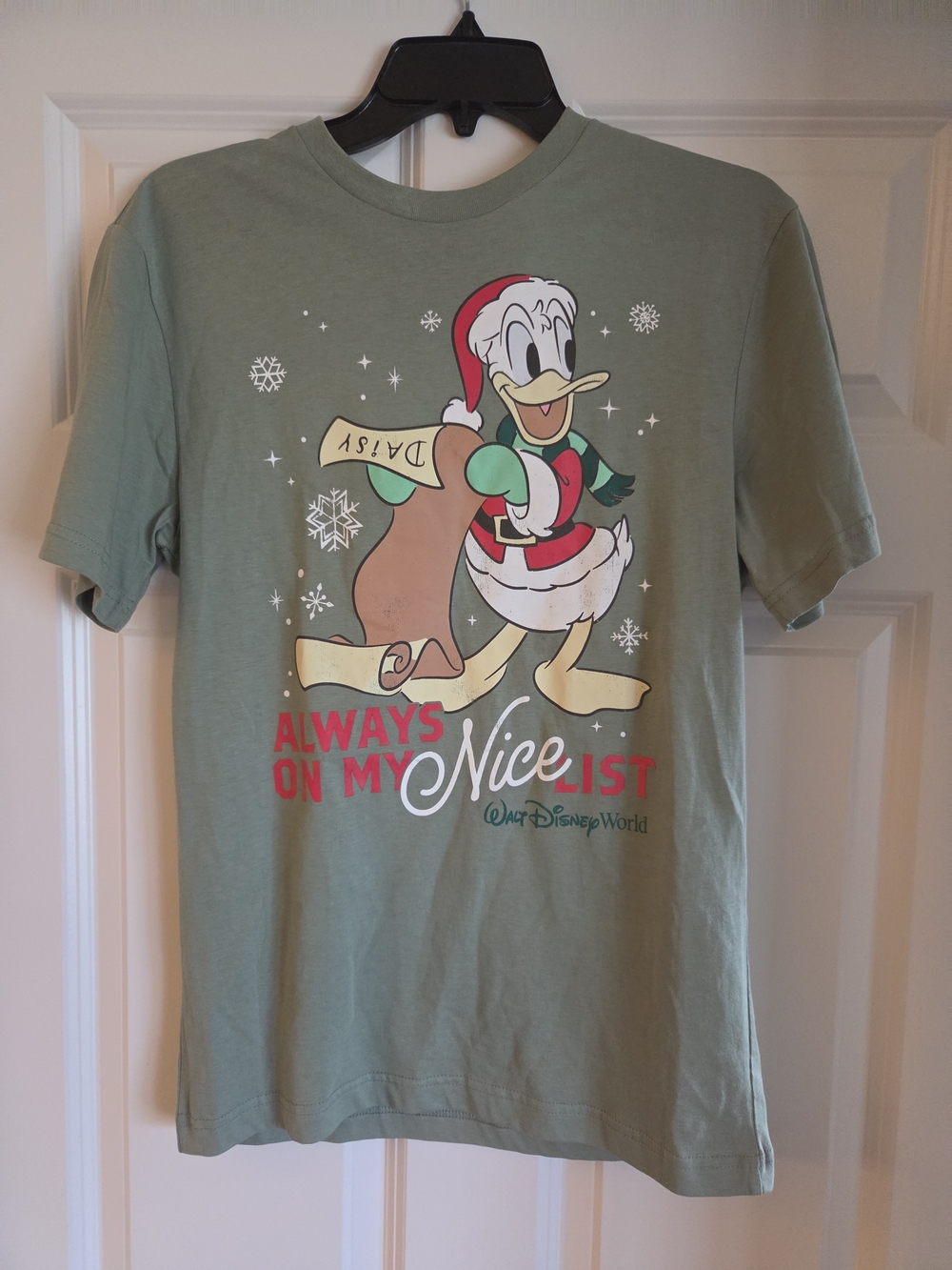 2025 Walt Disney World Christmas Santa Donald Duck Nice List Shirt XS, New